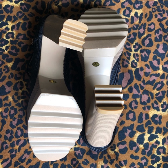 Mary Janes Chunky Heel - Picture 4 of 4